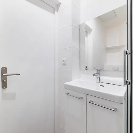 Agreable Et Bien Placee - 18 - 2p - Flat-guest Apartamento Paris