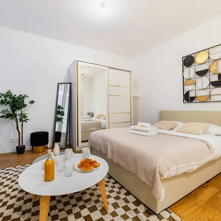 Agreable Et Bien Placee - 18 - 2p - Flat-guest Apartment Paris